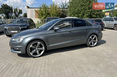 Седан Audi A3 2016 в 