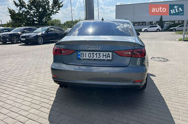Седан Audi A3 2016 в 
