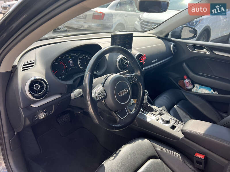 Седан Audi A3 2016 в Полтаві