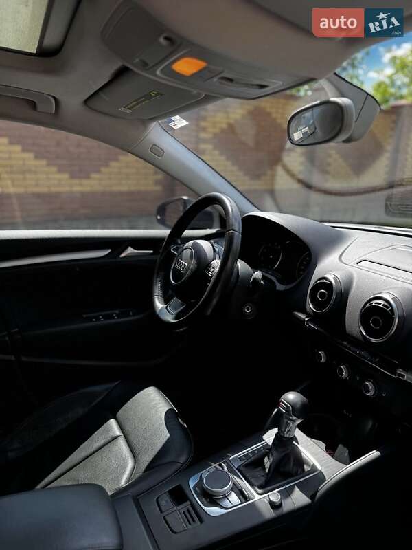 Седан Audi A3 2014 в Киеве фото 5 Седан Audi A3 2014 в Киеве