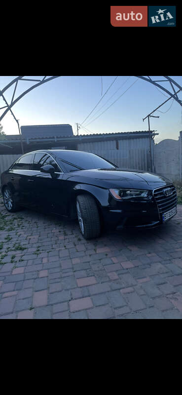 Седан Audi A3 2015 в Николаеве