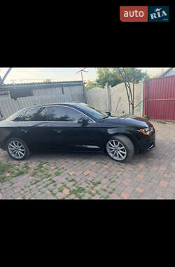Седан Audi A3 2015 в 