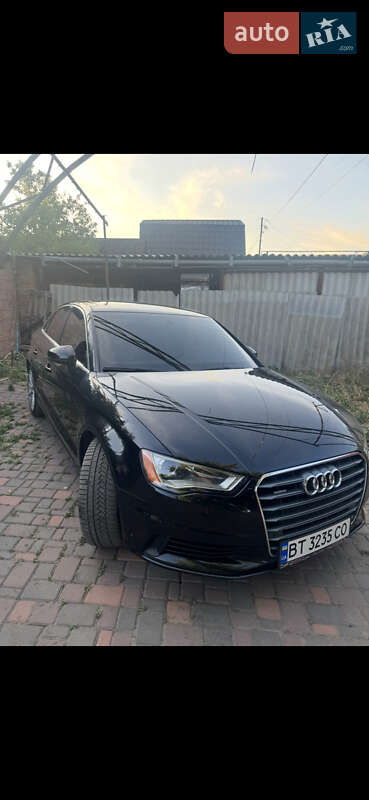 Седан Audi A3 2015 в Николаеве