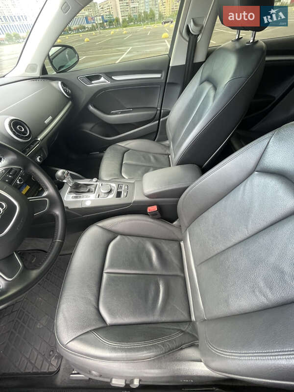 Седан Audi A3 2016 в Киеве фото 23 Седан Audi A3 2016 в Киеве