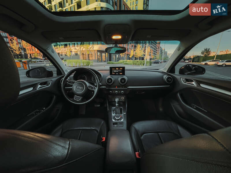 Седан Audi A3 2014 в Киеве