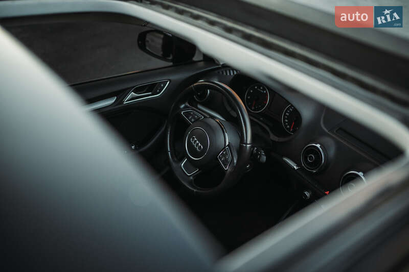 Седан Audi A3 2014 в Киеве
