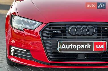 Хэтчбек Audi A3 2017 в 