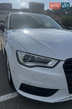 Хэтчбек Audi A3 2016 в 