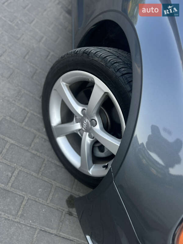 Седан Audi A3 2016 в Львове