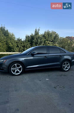 Седан Audi A3 2016 в 