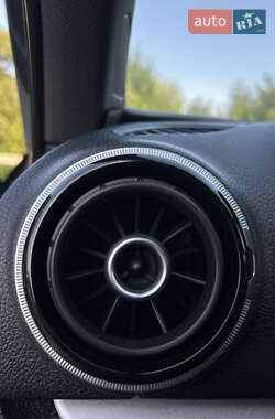 Седан Audi A3 2016 в 