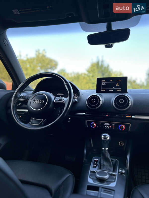 Седан Audi A3 2016 в Львове