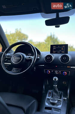 Седан Audi A3 2016 в 