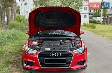 Седан Audi A3 2016 в 