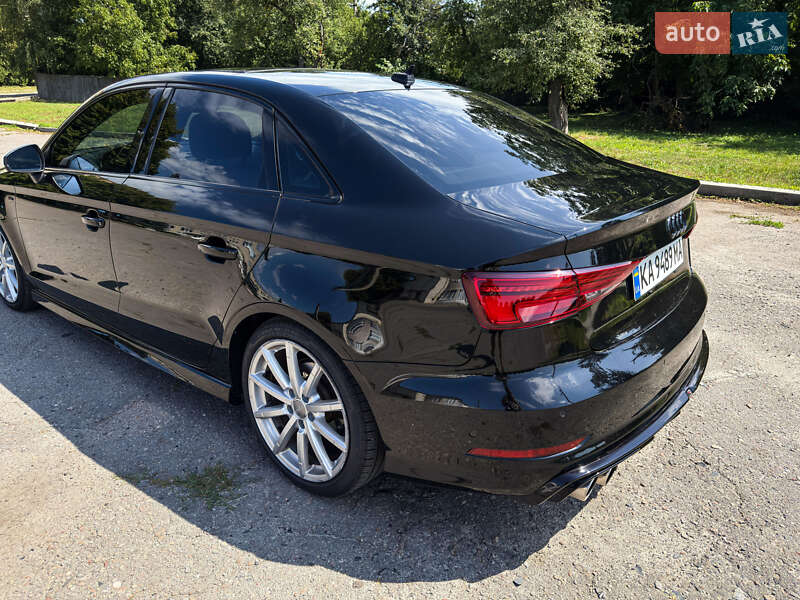 Седан Audi A3 2015 в Лубнах