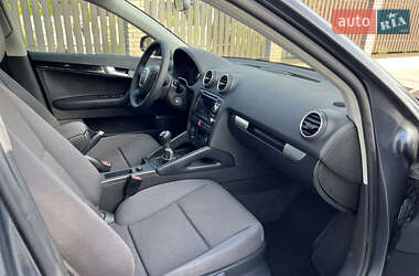 Хэтчбек Audi A3 2006 в 