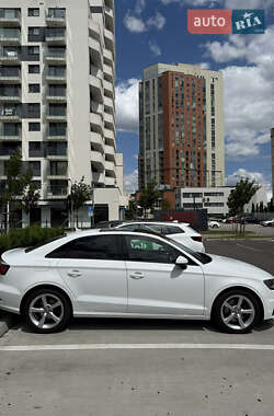 Седан Audi A3 2015 в 