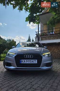Седан Audi A3 2018 в 