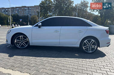 Седан Audi A3 2019 в 