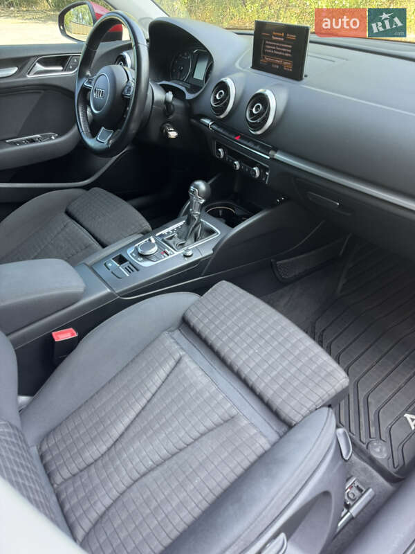 Седан Audi A3 2013 в Каменском