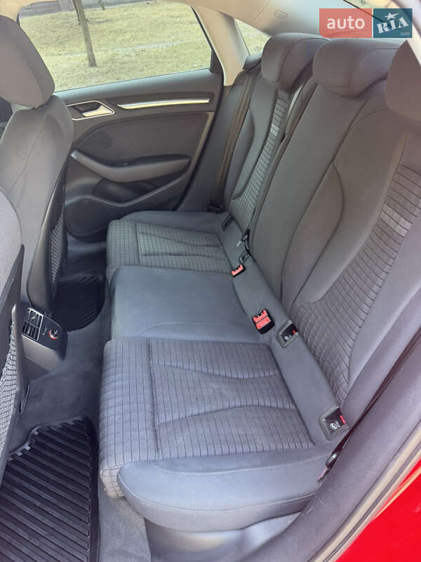 Седан Audi A3 2013 в Каменском