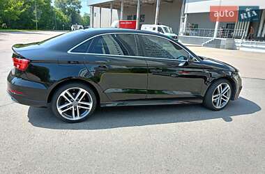Седан Audi A3 2017 в 