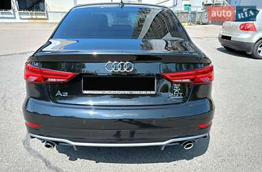 Седан Audi A3 2017 в 