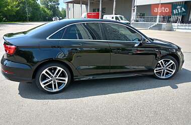 Седан Audi A3 2017 в 