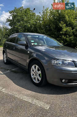 Хэтчбек Audi A3 2007 в 
