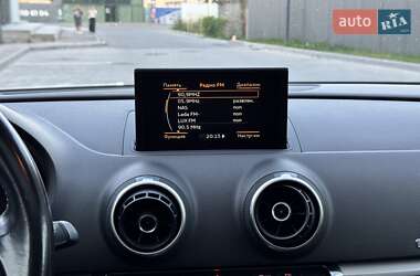 Хэтчбек Audi A3 2016 в 