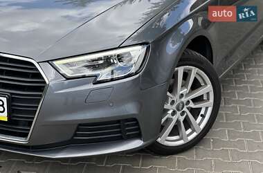 Хэтчбек Audi A3 2019 в 