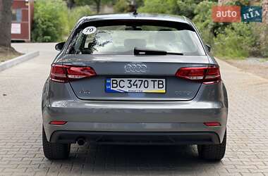 Хэтчбек Audi A3 2019 в 