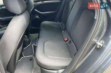 Хэтчбек Audi A3 2019 в 
