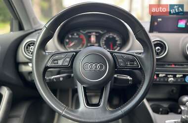 Хэтчбек Audi A3 2019 в 