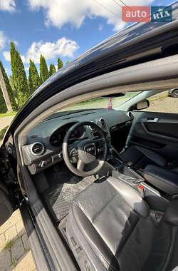 Хэтчбек Audi A3 2009 в 
