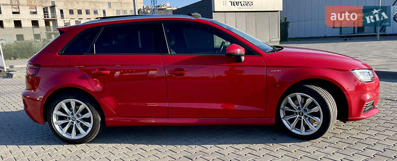 Хэтчбек Audi A3 2016 в Харькове