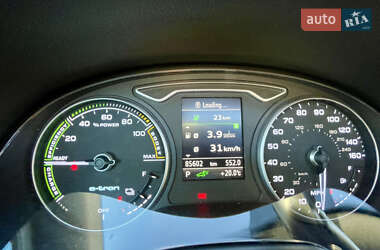 Хэтчбек Audi A3 2016 в 
