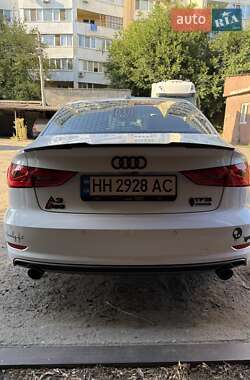 Седан Audi A3 2015 в 