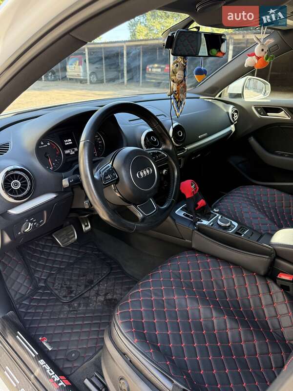 Седан Audi A3 2015 в Одессе