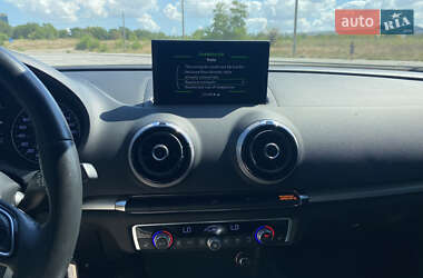 Седан Audi A3 2015 в 