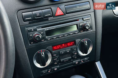 Хэтчбек Audi A3 2005 в 