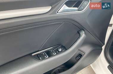 Седан Audi A3 2015 в 