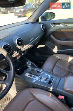Хэтчбек Audi A3 2017 в 
