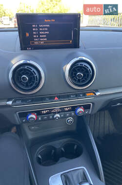 Хэтчбек Audi A3 2017 в 