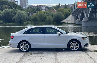 Седан Audi A3 2015 в Виннице