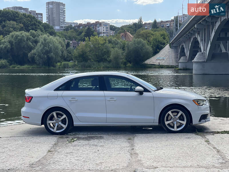 Седан Audi A3 2015 в Вінниці