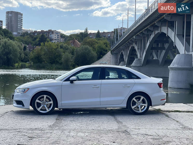 Седан Audi A3 2015 в Вінниці