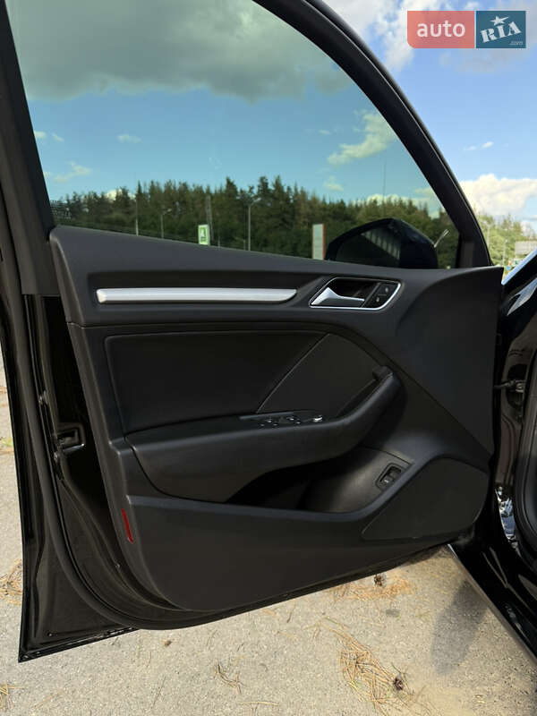 Седан Audi A3 2015 в Харькове