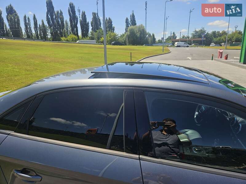 Седан Audi A3 2016 в Киеве
