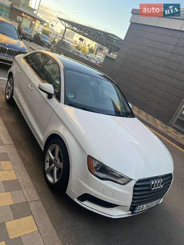 Седан Audi A3 2015 в Киеве